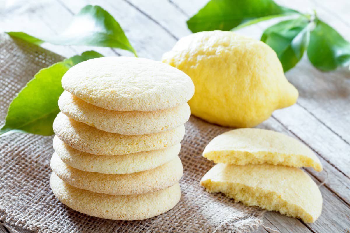 Biscotti in padella al limone