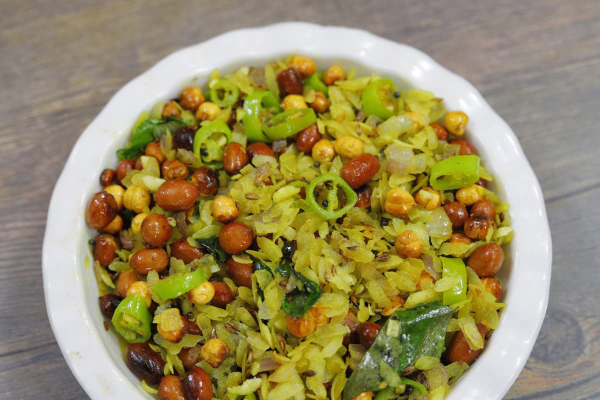 Insalata di avena, ceci e mandorle
