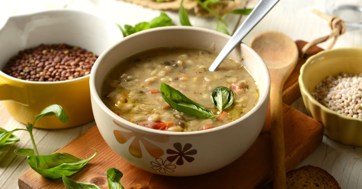 Zuppa legumi, cereali, verdure