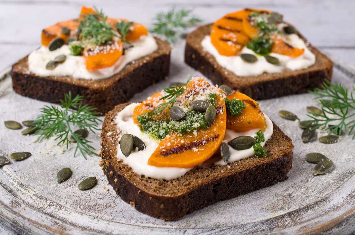 Friselle con zucca e ricotta