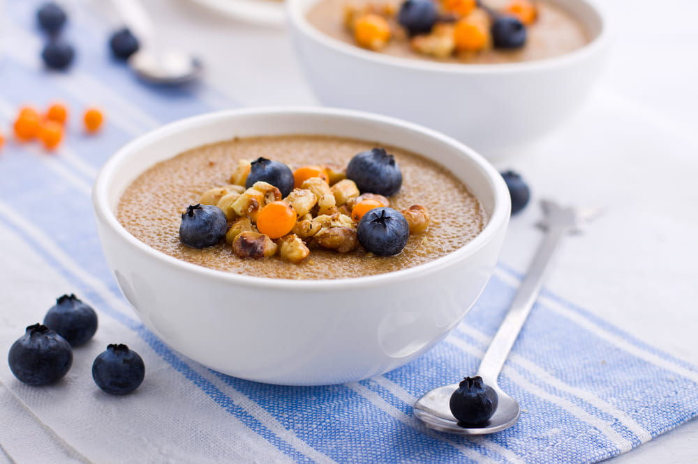Porridge di amaranto con miele e noci