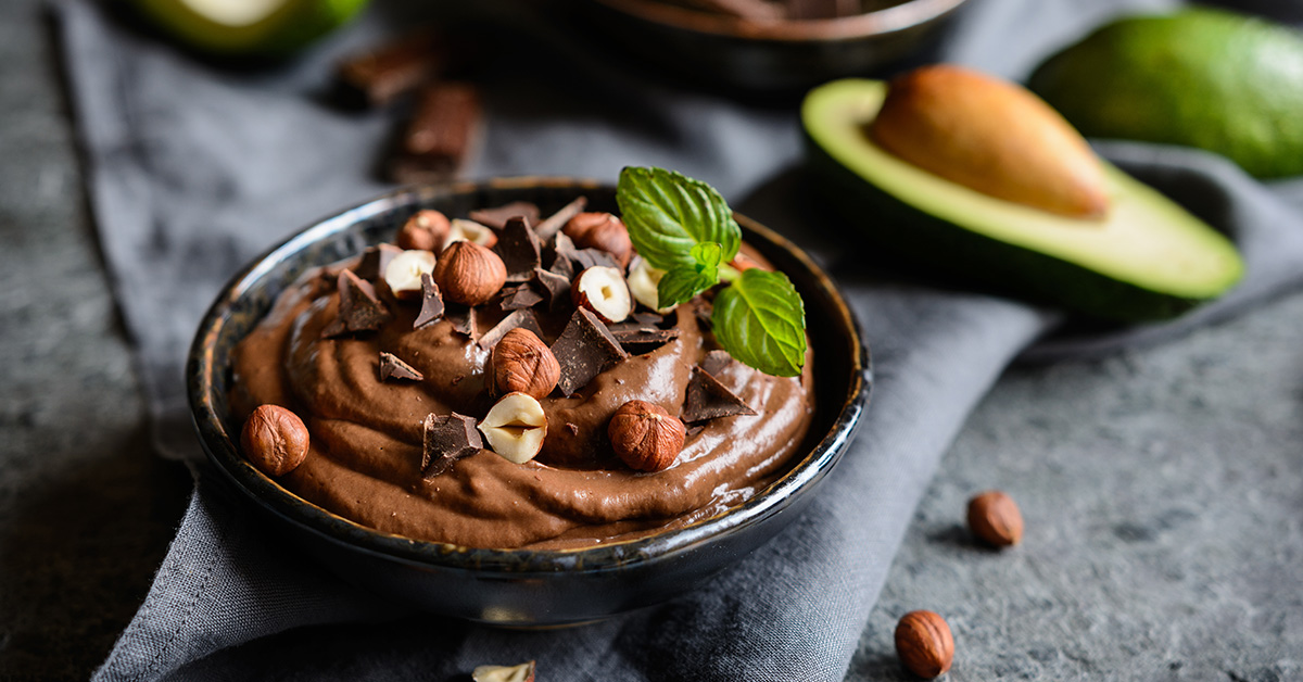 ciotolina con budino di avocado e cioccolato