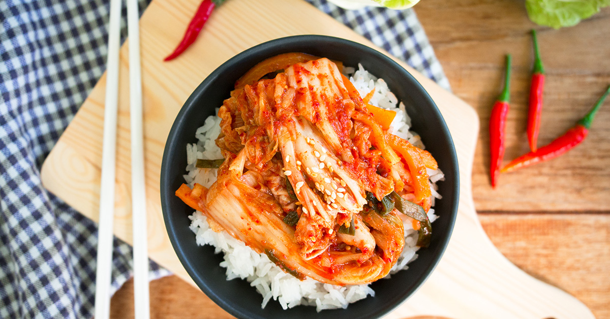 riso bianco con kimchi
