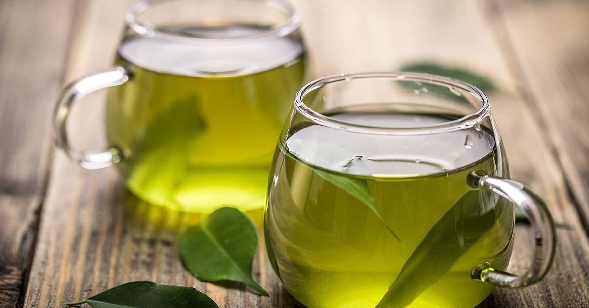 tazza in vetro di tè verde