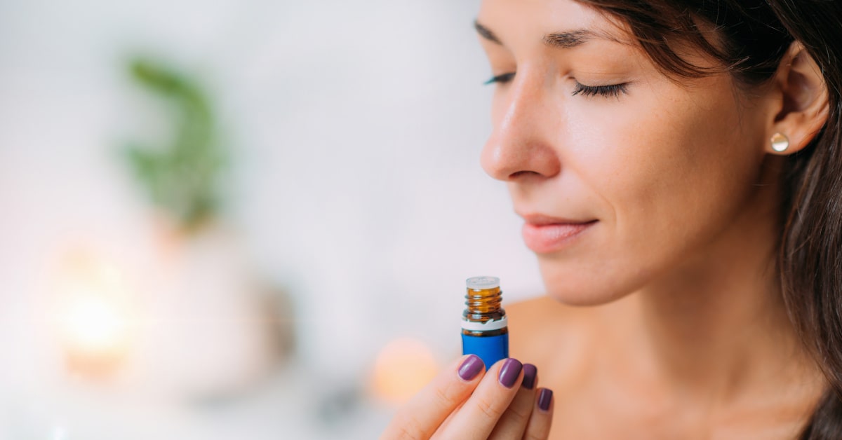 Gli oli essenziali sono utilizzati per il recupero di gusto e olfatto in caso di anosmia