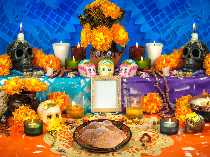 Ofrienda messicana per il Dia De Los Muertos