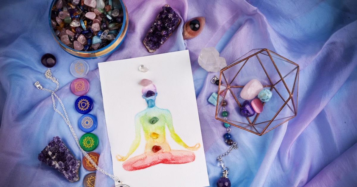 La pietra di agata agisce su diversi chakra a seconda del colore dellal pietra