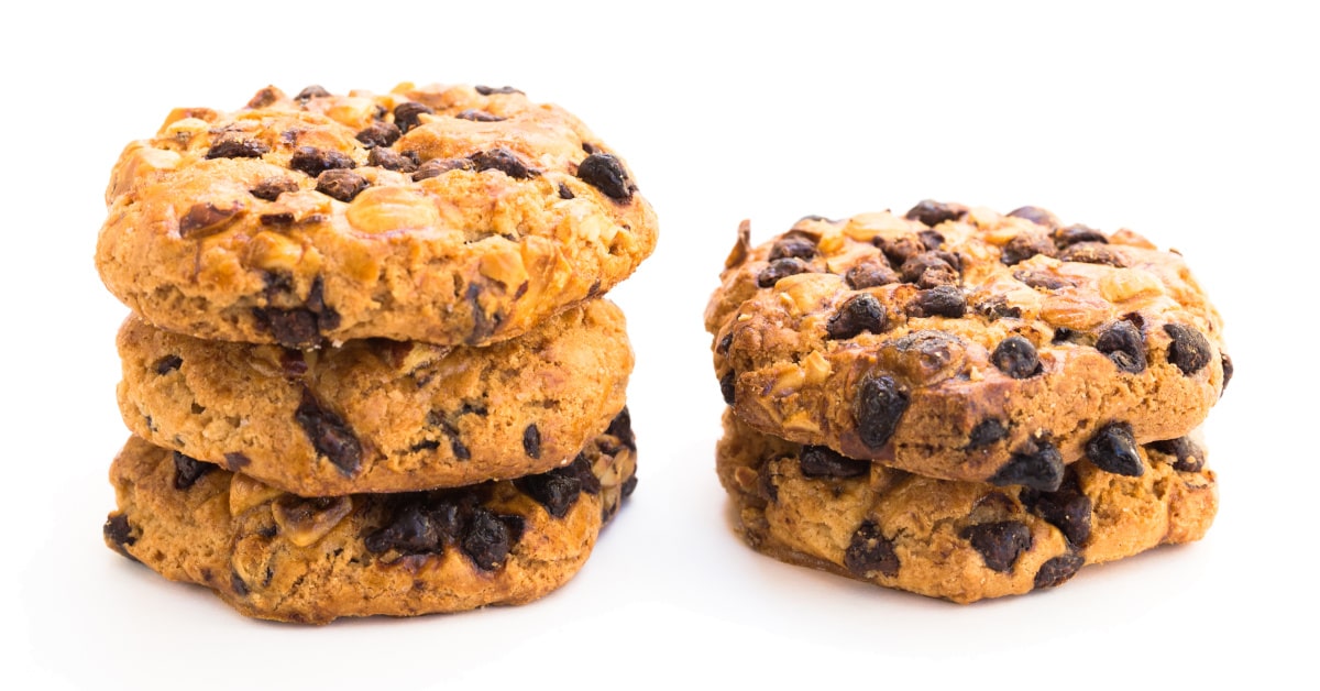 Biscotti con nocciole e cioccolato