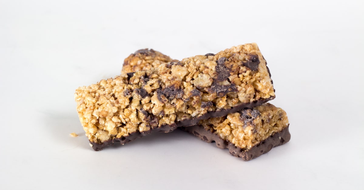 Barrette con mandorle, semi e cioccolato