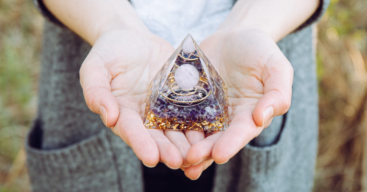 Piramide di orgonite