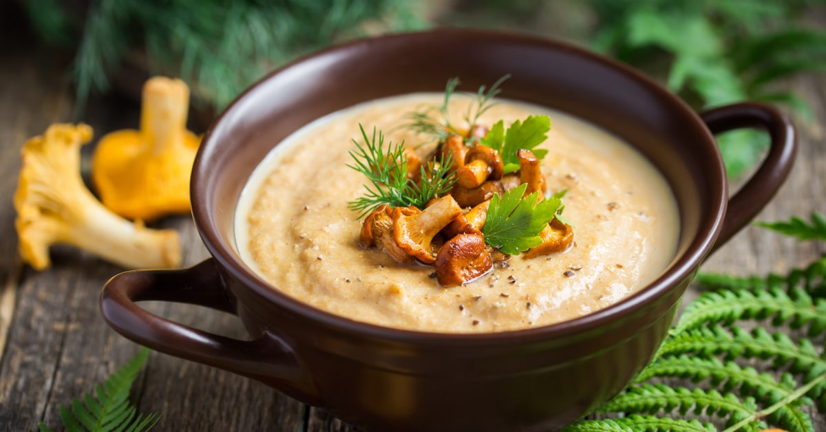 Zuppa autunnale di funghi