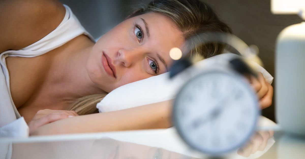 Donna che soffre di insonnia